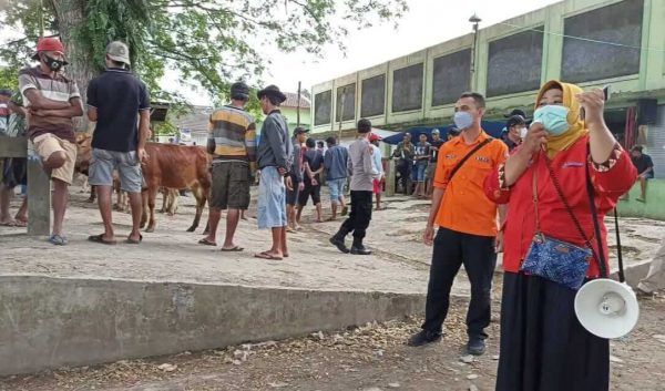 Disiplinkan Prokes, Satgas Covid-19 Bondowoso Datangi Pusat Keramaian