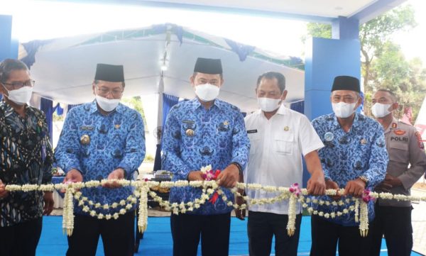 Resmikan Kantor Baru Dispora, Bupati Yuhronur Berharap Seluruh Cabang Olah Raga Kian Bergairah