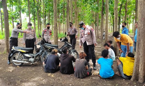 Patroli Samapta Polres Situbondo Amankan Delapan Remaja Diduga Terlibat Kasus Pengeroyokan