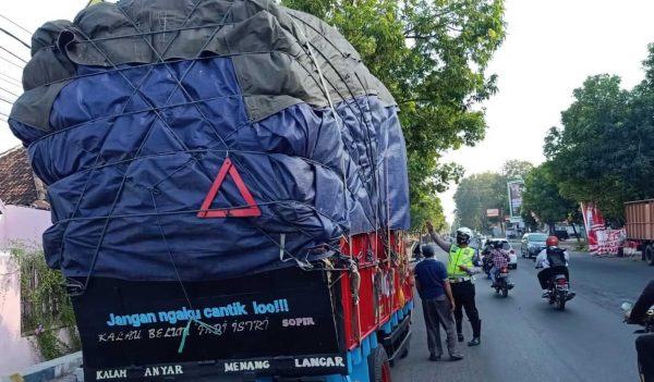 Satlantas Polres Situbondo Tindak Tegas Truk Odol