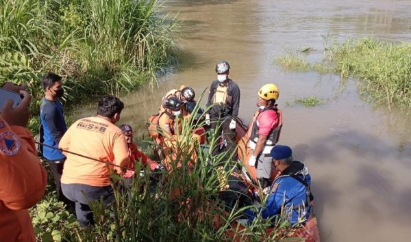 Warga Malang Akhiri Hidup dengan Menceburkan Diri ke Aliran Sungai Brantas Blitar