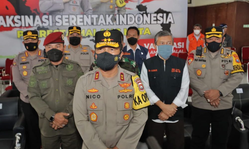 Kapolda Jatim Cek Vaksinasi di Kota Malang