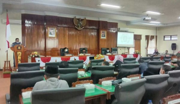 Rapat Paripurna DPRD Trenggalek Putuskan Pengurangan Volume Raperda dari 37 Jadi 28