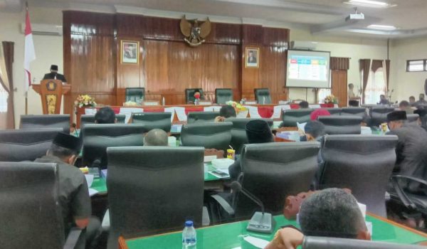 Bupati Trenggalek Sampaikan LKPJ Tahun Anggaran 2021