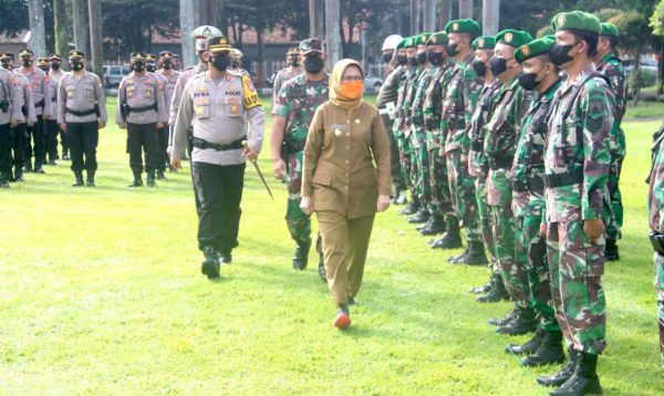 Polres Lumajang Gelar Apel Pasukan Operasi Ketupat 2022