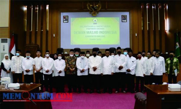 Hadiri Pelantikan PD DMI, Bupati Malang Harapkan Pengurus Kabupaten Mampu Hidupkan Pendidikan Anak di Masjid