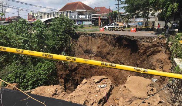 Jembatan Lembah Dieng Kota Malang Akhirnya Ambrol, Pengembang Ngaku Siapkan Skema Baru