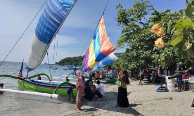 Ombak dan Terumbu Karang nan Indah, Jadikan Pantai Pasir Putih Situbondo Jujugan Wisatawan Selama Libur Lebaran