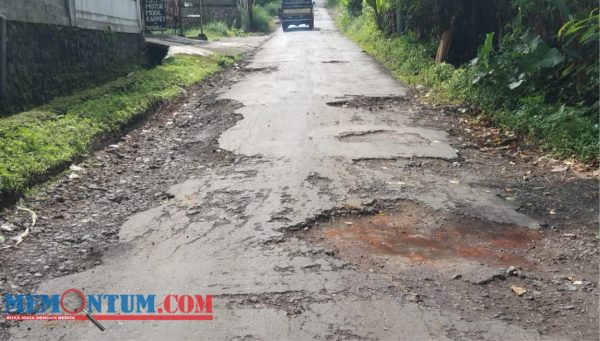 Jalan Antar Kecamatan Pasrujambe - Senduro Lumajang Rusak, Warga Berharap Sentuhan Perbaikan