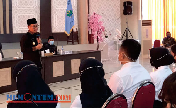 Wali Kota Malang Serahkan SK Putusan 344 PPPK Guru Tahap II Formasi Tahun 2021