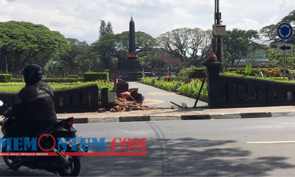 Lagi, Tembok Alun-Alun Tugu Kota Malang Jebol Dihajar Mobil
