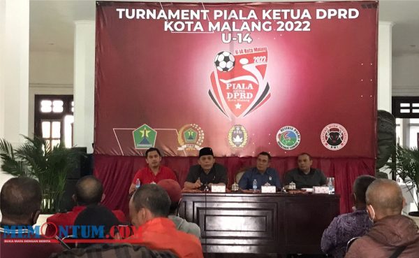 Gali Bibit Pesepak Bola U-14 Kota Malang, Gelar Piala Ketua DPRD