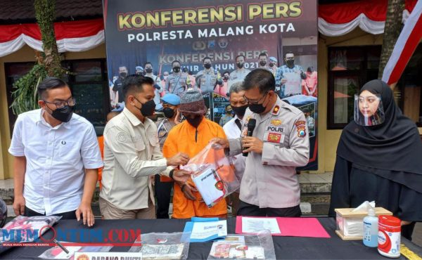 Nyambi Ngecer Judi Togel Online, Petani di Wonokoyo Kota Malang Dibekuk Polisi