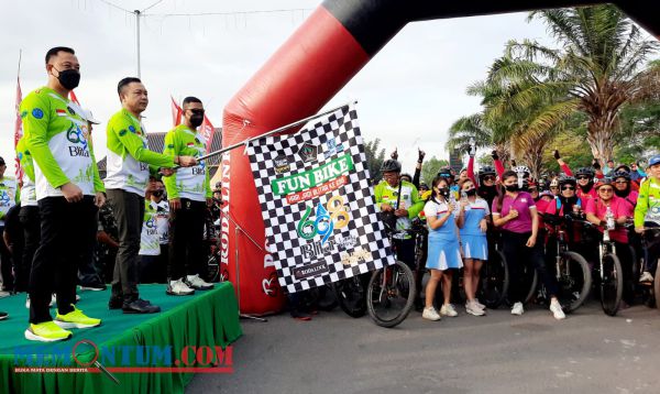 Ribuan Goweser Meriahkan Fun Bike Hari Jadi Ke-698 Kabupaten Blitar