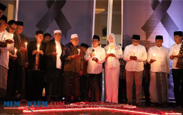 Wali Kota Malang bersama Seluruh Pihak Ikuti Aksi Solidaritas Doa Bersama Tragedi Kanjuruhan di Alun-alun Tugu Balai Kota