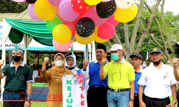 Bupati Rini Syarifah Buka Kejurkab Atletik Antar Pelajar 2022