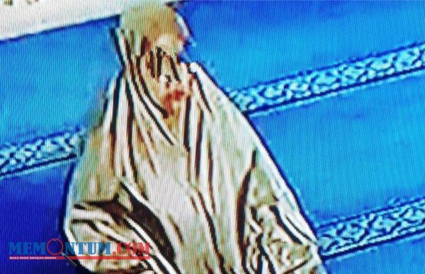 Aksi Pencurian Tas Mahasiswi di Masjid Raya An-Nur Polinema Terekam CCTV