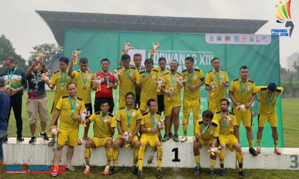Tim Sepak Bola Jawa Timur Raih Medali Emas di Porwanas XIII 2022