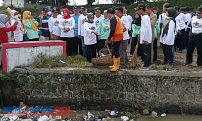 Bupati Mundjidah Hadiri Aksi Wujudkan Jombang Kali Resik Tanpa Sampah
