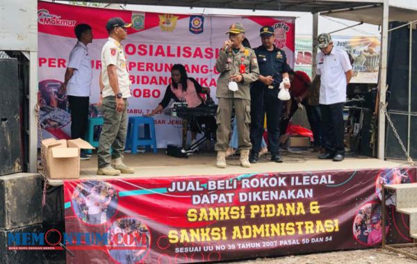 Gempur Rokok Ilegal, Satpol PP Kabupaten Malang dan Bea Cukai Beri Edukasi di Pasar Wonosari dan Kromengan