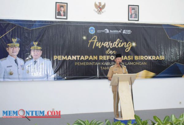 Serahkan Hasil Evaluasi Kinerja Perangkat Daerah, Bupati Lamongan Tekankan Momen Evaluasi dan Motivasi Kinerja