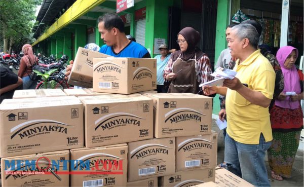 Operasi Pasar Diskoperindag Kota Malang Diserbu Pedagang