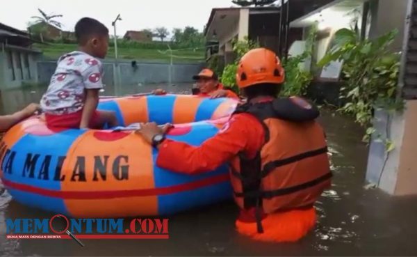 30 Rumah di Perumahan De Claster Kota Malang Terendam Banjir, BPBD Terjunkan Perahu Karet