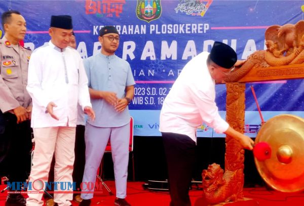 Buka Bazar Ramadan Kelurahan Plosokerep, Wali Kota Blitar Ajak Bangkitkan UMKM