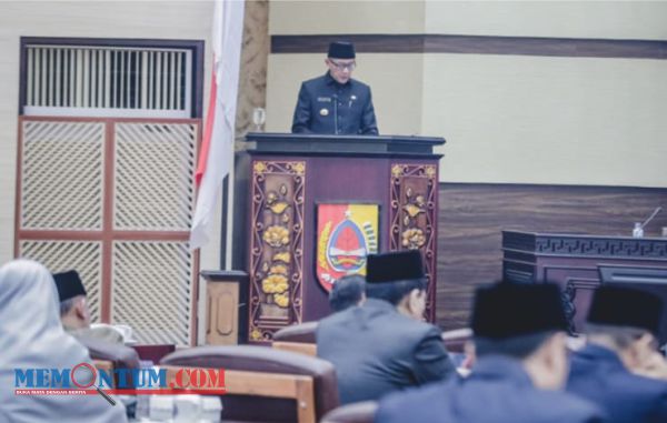 Plh Bupati Jember Sampaikan LKPJ 2022 dan Sampaikan Target Pendapatan Capai 95,57 Persen