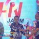 Wali Kota Madiun Raih Penghargaan sebagai Tokoh Penunjang Pendidikan di PWI Jatim Award 2023