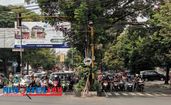 Pengguna Jalan Kawasan Letjen