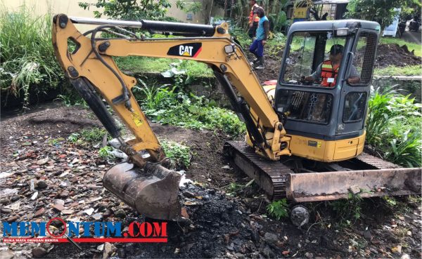 Sungai Jalan Dieng dan Jalan Janti Kota Malang Dilakukan Pengerukan Sedimen