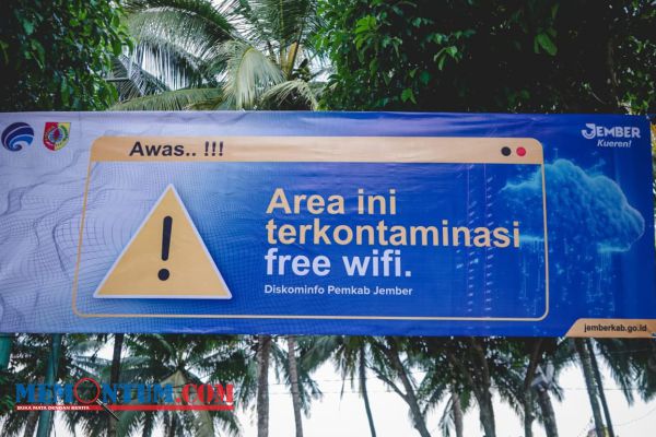 Pengunjung Alun-alun Jember Beri Apresiasi Positif Layanan WiFi Gratis Pemkab