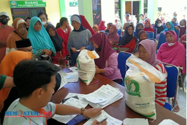 576 Warga Patokan Situbondo Terima Bansos Program Keluarga Harapan