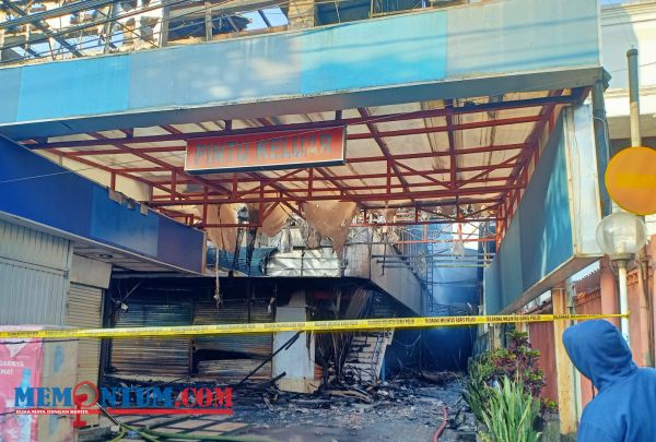 Akses Pintu Keluar Malang Plaza Tertutup Matrial Kebakaran, Penutupan Jalan Sebabkan Macet Jalur Kota