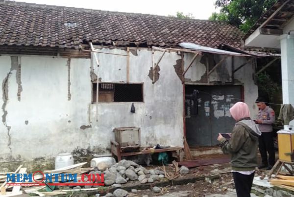 Angin Puting Beliung Hajar Probolinggo, Sekitar Dua Menit Rumah dan Fasum Jadi Sasaran