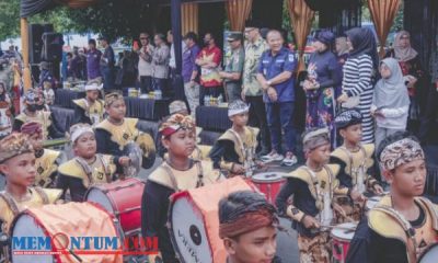 Berangkatkan Parade Drumband Hardiknas 2023, Bupati Hendy Minta Masyarakat Jember Turut Sukseskan Asian Music Games