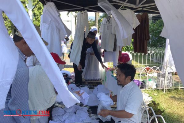 Manfaatkan Momen, Penjual Perlengkapan Haji Raih Omzet hingga Ratusan Juta